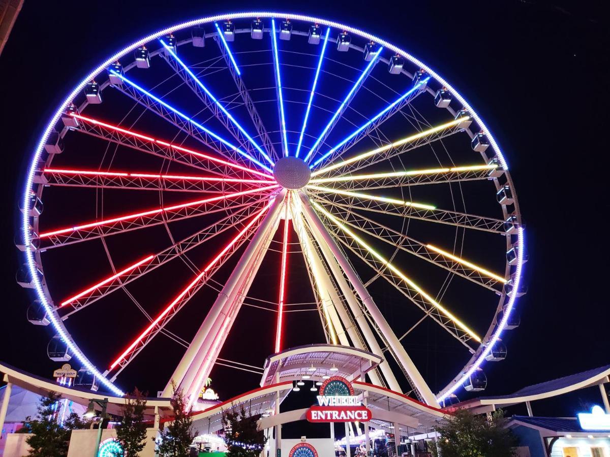 The Mason Jar, Hot Tub, Wifi, 1089 Free Tickets Each Paid Day, Dollywood And More! Pigeon Forge Bagian luar foto