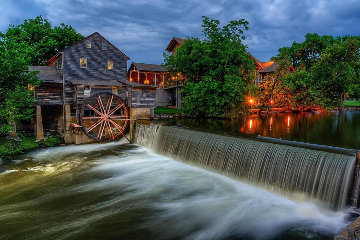 The Mason Jar, Hot Tub, Wifi, 1089 Free Tickets Each Paid Day, Dollywood And More! Pigeon Forge Bagian luar foto