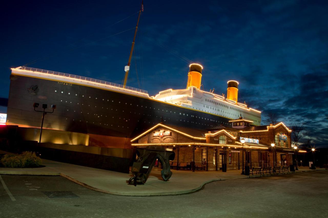 The Mason Jar, Hot Tub, Wifi, 1089 Free Tickets Each Paid Day, Dollywood And More! Pigeon Forge Bagian luar foto